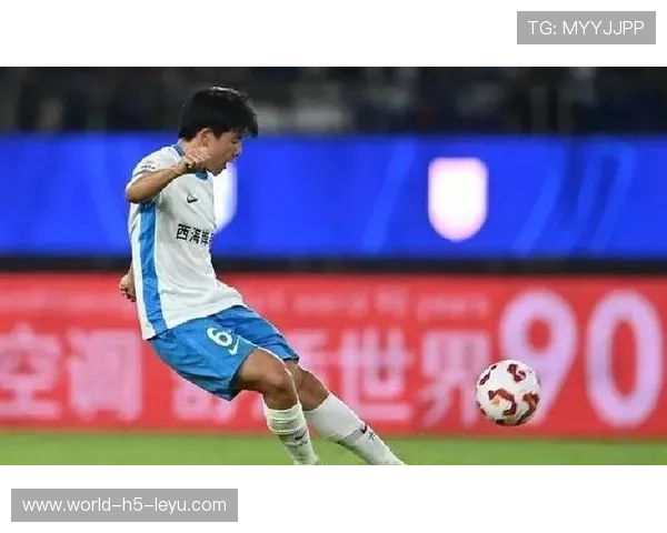 杨瀚森成市场宠儿冬窗地震——新星崛起引领足球新格局