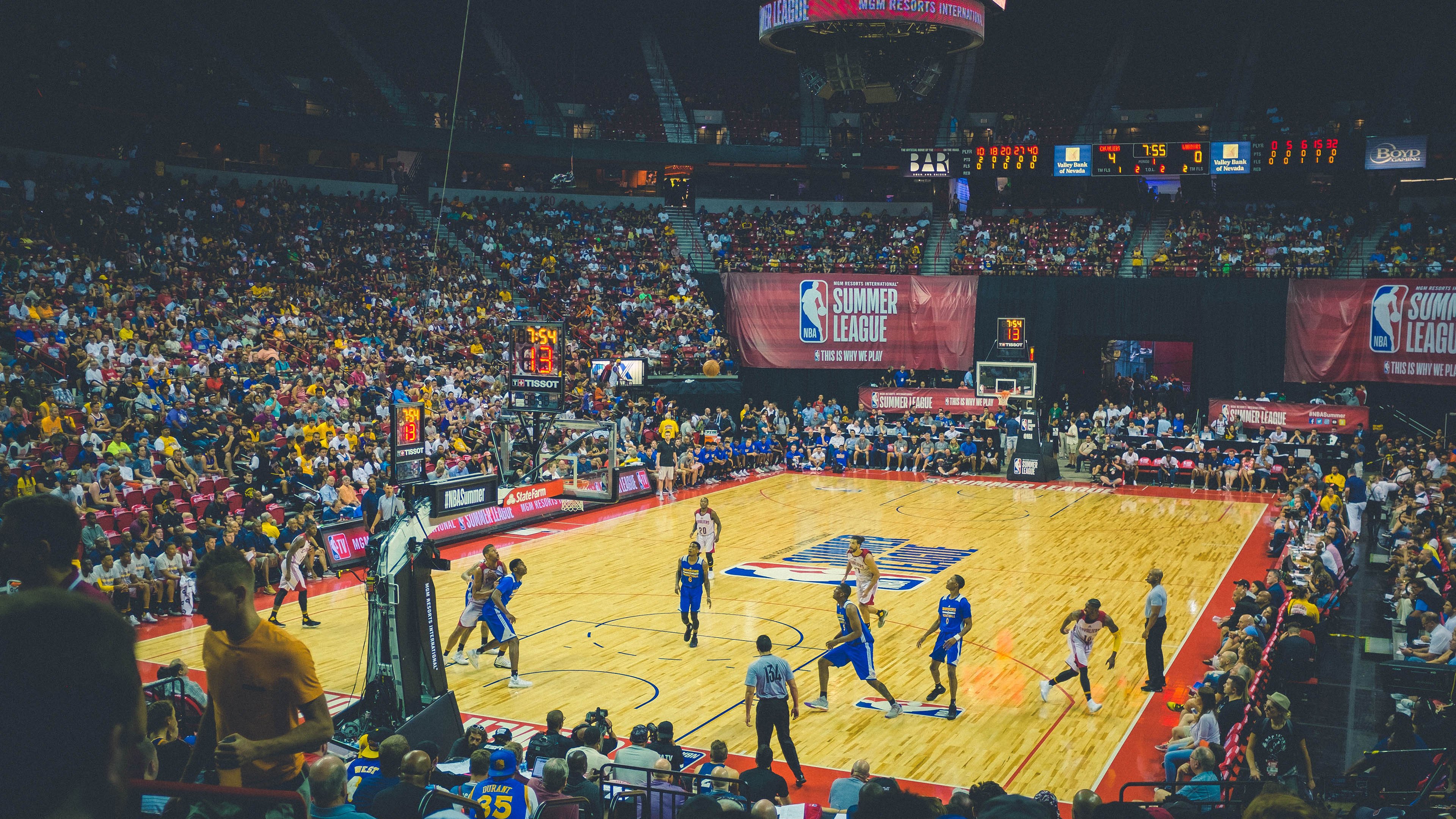 PSG强大阵容令海湾者倍感压力